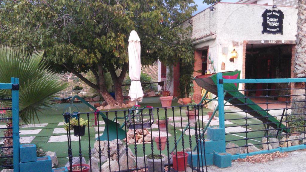 Alojamiento Rural La Caseria De Piedra Restaurante เฮน ภายนอก รูปภาพ