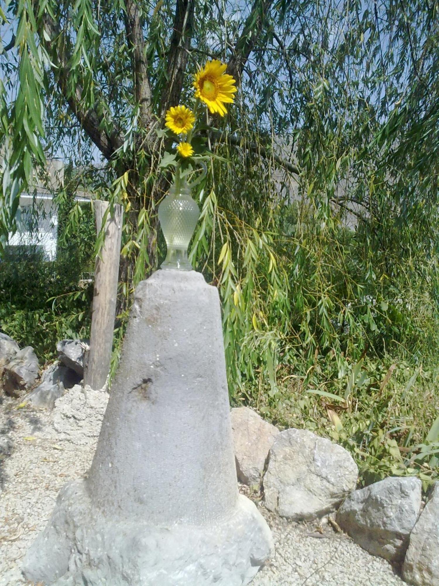 Alojamiento Rural La Caseria De Piedra Restaurante เฮน ภายนอก รูปภาพ