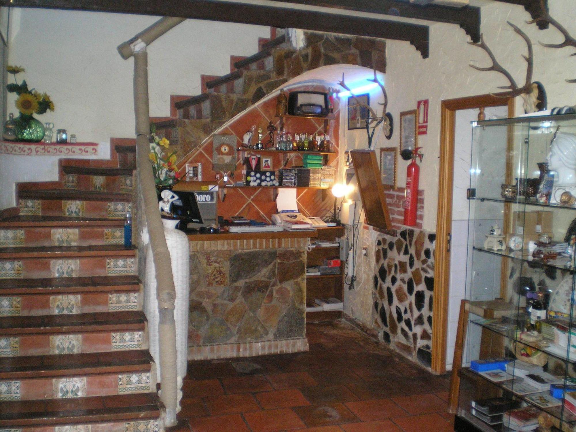 Alojamiento Rural La Caseria De Piedra Restaurante เฮน ภายนอก รูปภาพ