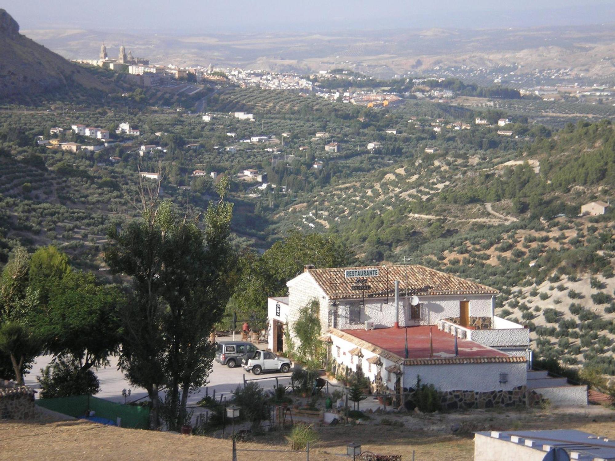 Alojamiento Rural La Caseria De Piedra Restaurante เฮน ภายนอก รูปภาพ