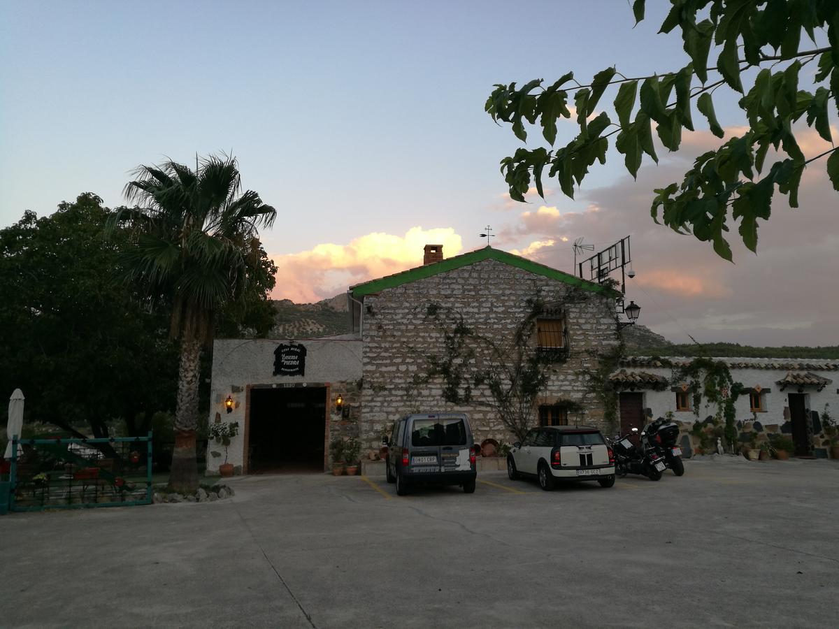 Alojamiento Rural La Caseria De Piedra Restaurante เฮน ภายนอก รูปภาพ
