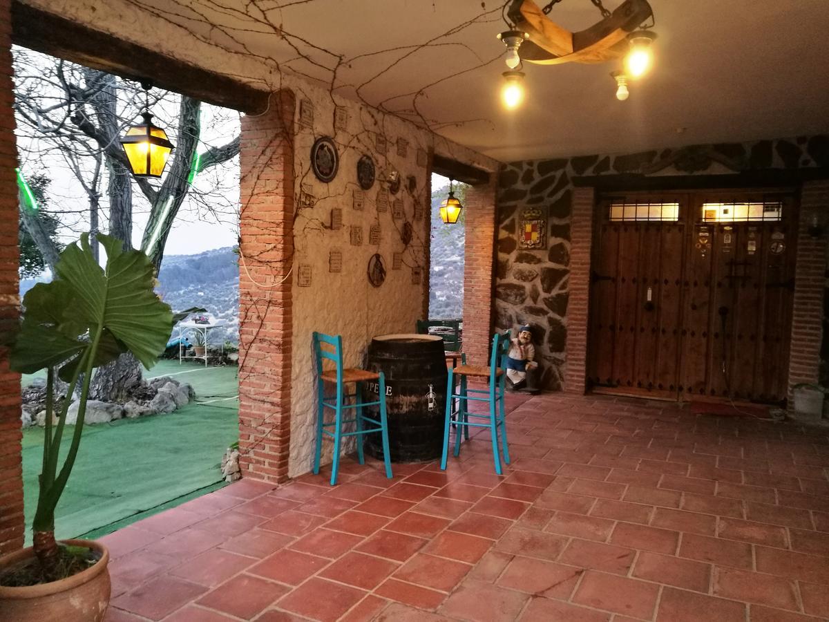 Alojamiento Rural La Caseria De Piedra Restaurante เฮน ภายนอก รูปภาพ