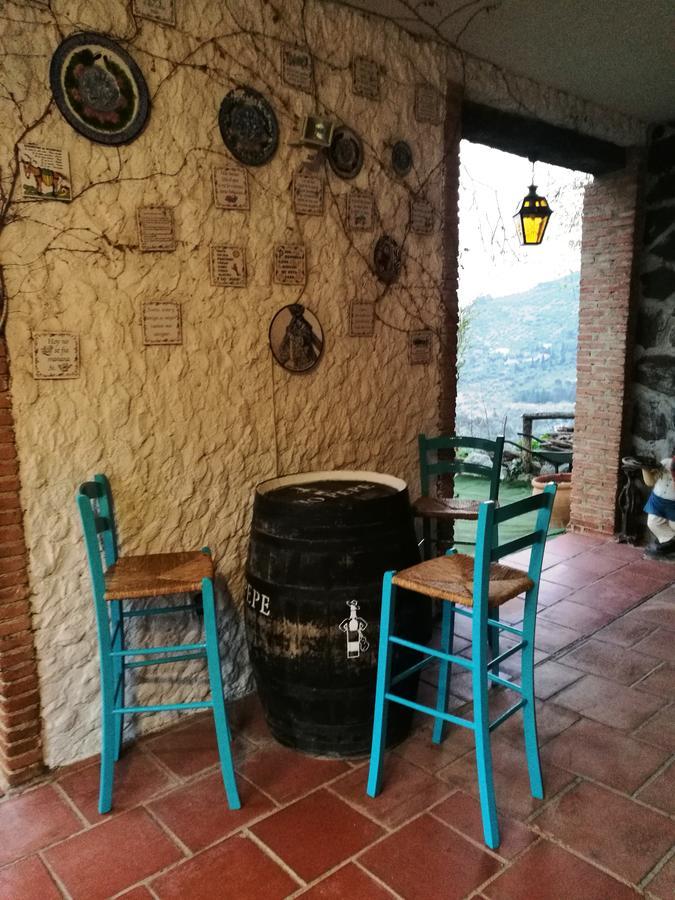 Alojamiento Rural La Caseria De Piedra Restaurante เฮน ภายนอก รูปภาพ