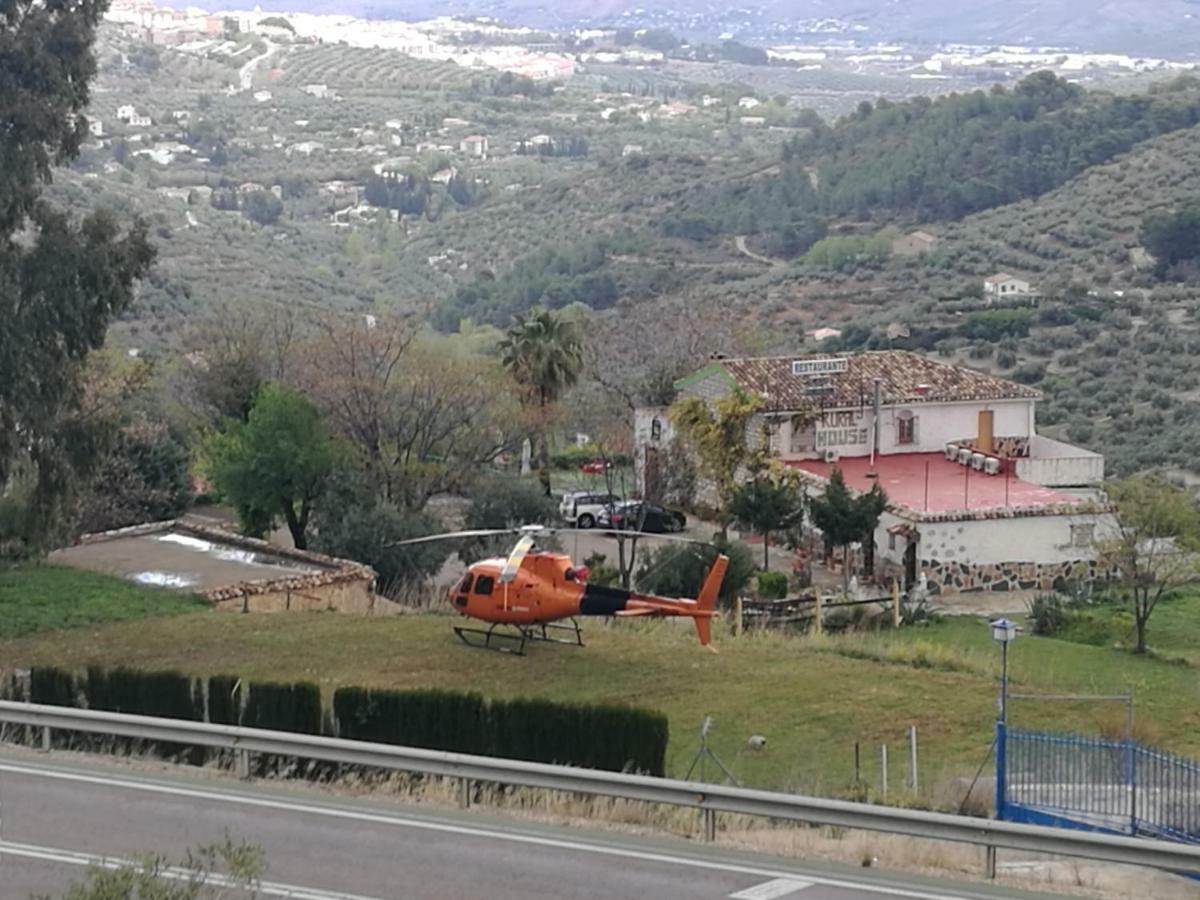 Alojamiento Rural La Caseria De Piedra Restaurante เฮน ภายนอก รูปภาพ