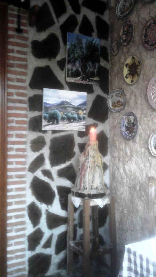 Alojamiento Rural La Caseria De Piedra Restaurante เฮน ภายนอก รูปภาพ